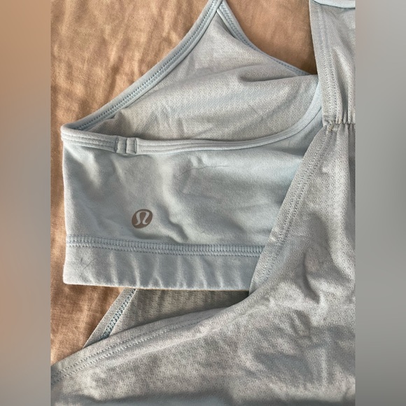 Lululemon No Limits Yoga Tank - Picture 5 of 6